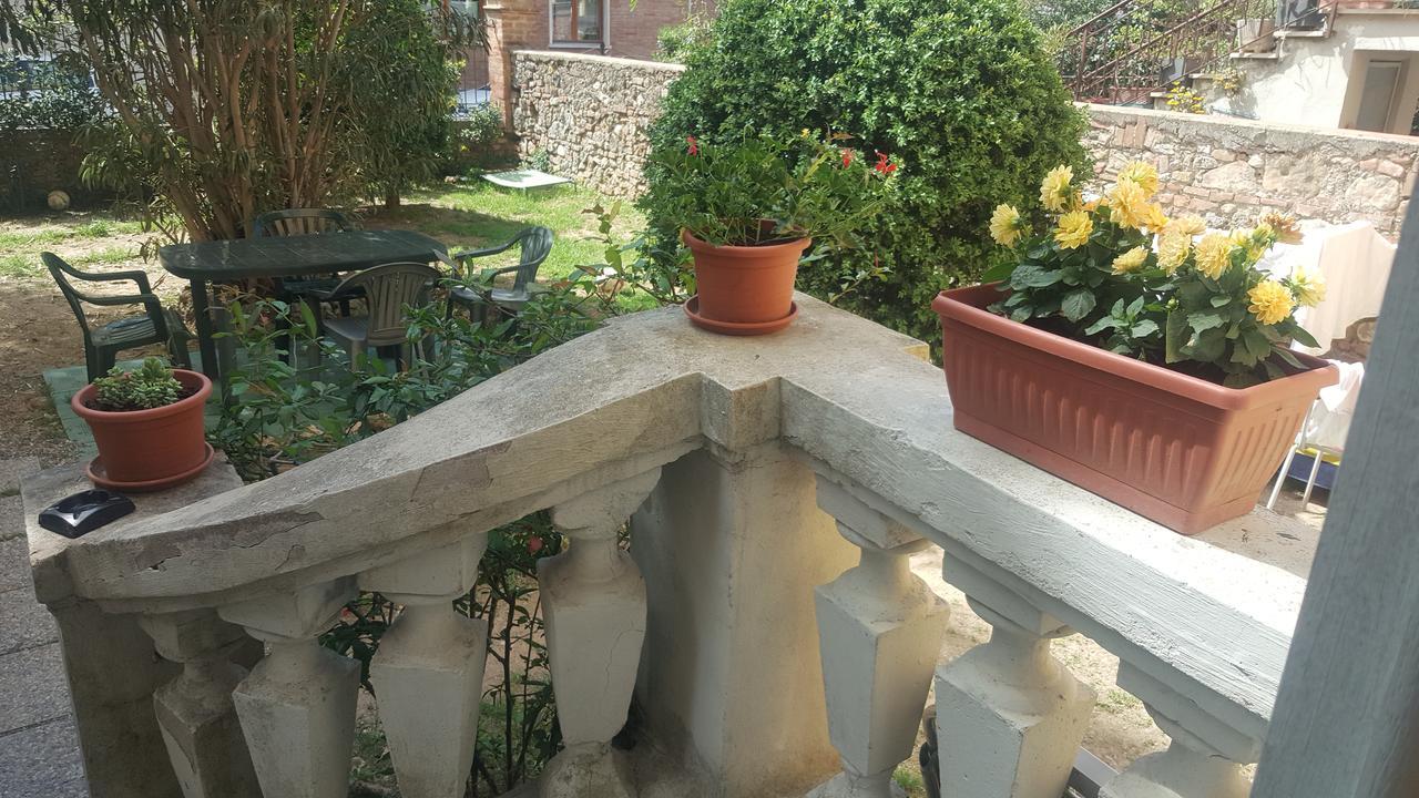 Casa Di Alfredo Affittacamere Siena Exterior photo